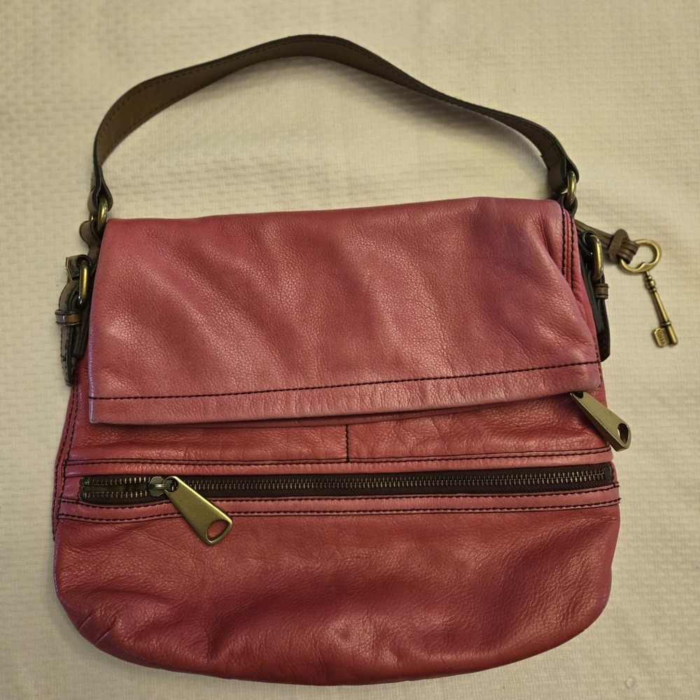 FOSSIL Pink Leather EXPLORER‎ Foldover Shoulder Bag Hobo Handbag Soft Cute EUC